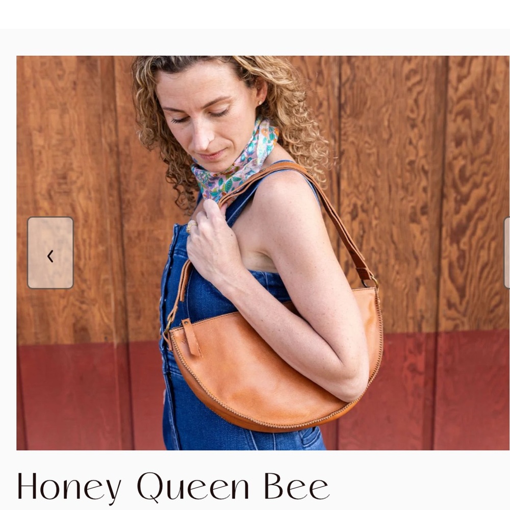Lyon’s Leather Co Queen Bee (Honey) & Keychain + TWO STRAPS